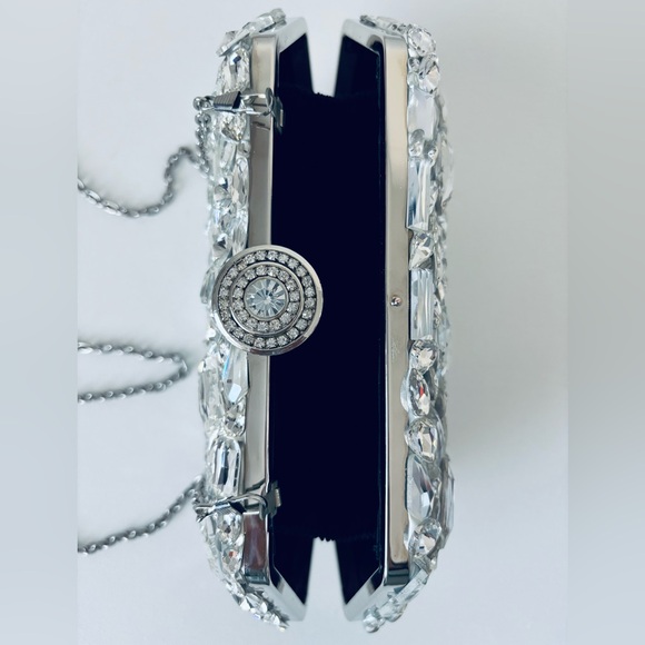CACHÉ | Crystal Clutch - Picture 9 of 12